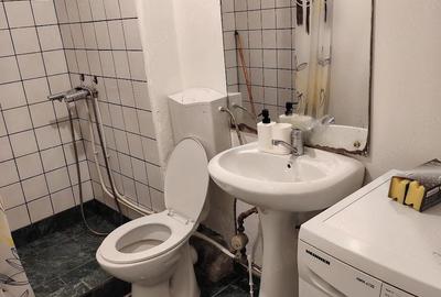 Garsonieră decomandată în Central - 2