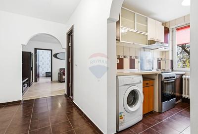 Apartament cu 2 camere semidecomandat, mobilat în Tudor Vladimirescu