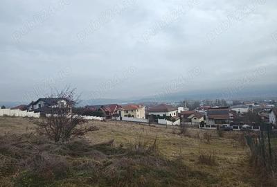 Teren de 900 mp, în Troianu - 2