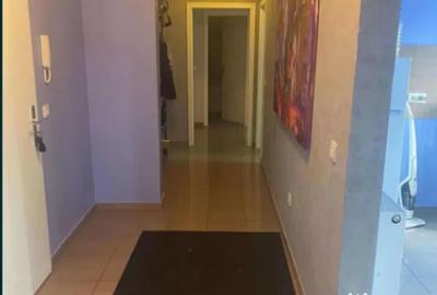 Apartament cu 3 camere decomandat în Avantgarden