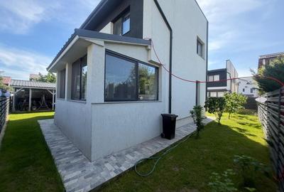 Casă individuală cu 4 camere cu Canalizare în Central - 1