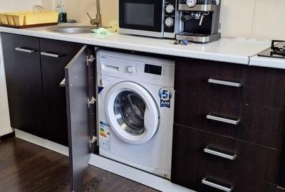 Apartament cu 3 camere decomandat în Poarta 6 - 2