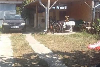 Casă individuală cu 4 camere în Cociuba Mare
