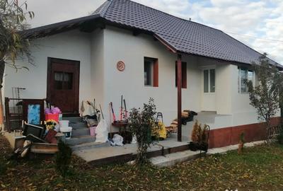 Casă cu 3 camere cu Teren 92 Mp în Central - 9