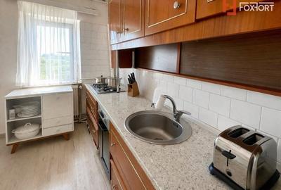 Apartament cu 3 camere semidecomandat, mobilat în Micălaca - 2