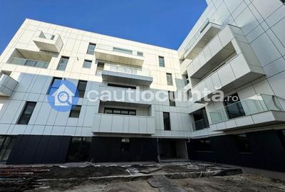 Apartament cu 4 camere decomandat în Decebal