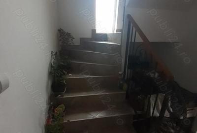 Casă cu 4 camere cu Teren 400 Mp în Exterior Vest