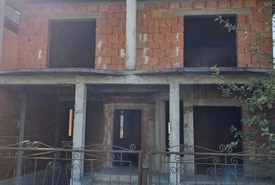 Casa de vanzare !!! - 1