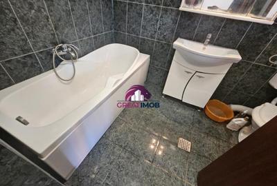 Casă cu 2 camere cu Canalizare în Central - 1