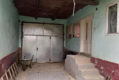 Casă cu 3 camere cu Teren 1349 Mp în Nădălbești - 8