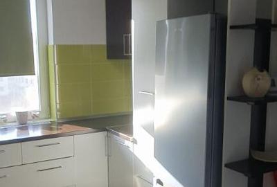 Apartament cu 3 camere semidecomandat în Central - 3