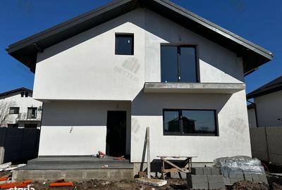 Casă cu 5 camere cu Teren 400 Mp în Berceni