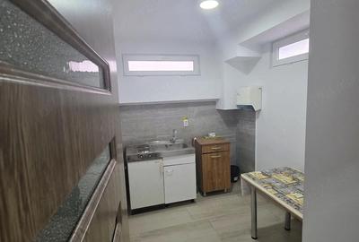 Spațiu comercial, de 210 mp, în Central - 5