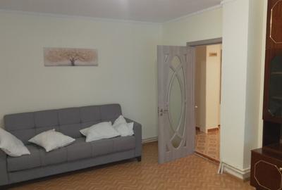Proprietar Închiriez apartament 3 camere vizavi de plaja modern - 3