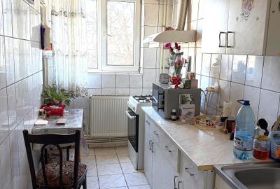 Apartament cu 2 camere decomandat în Micro 19 - 5