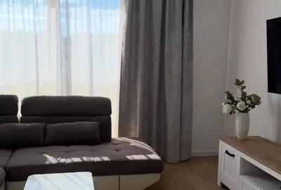 Apartament cu 3 camere, mobilat în Central - 1