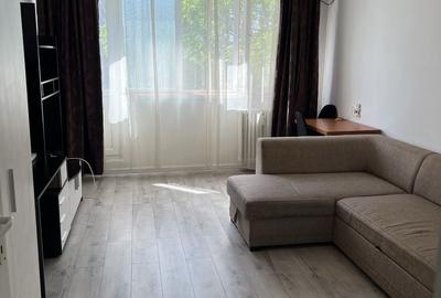 Garsonieră decomandată în Calea București - 2