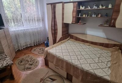 Apartament 2 camere decomandate, 52mp, etaj 1/2, in Filiasi, centru - 4