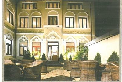 Casă individuală cu 14 camere cu Canalizare în Unirii - 1
