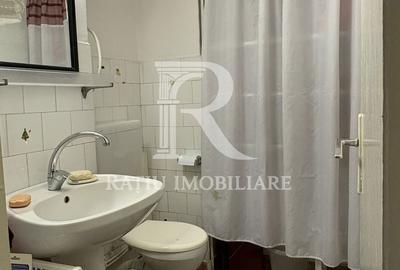 Apartament cu 3 camere decomandat în Nufărul - 5