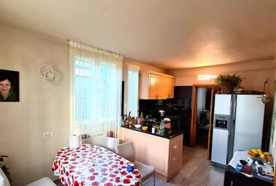 Casă cu 6 camere cu Teren 385 Mp în Central - 17