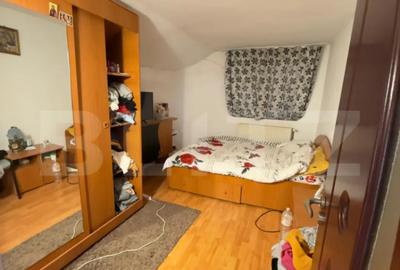 Casă cu 6 camere cu Teren 2800 Mp în Abator - 4