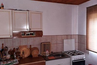 Casă cu 6 camere în Soveja - 4