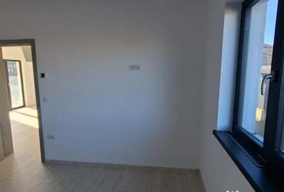 Casă cu 3 camere cu Teren 270 Mp în Nord - 12