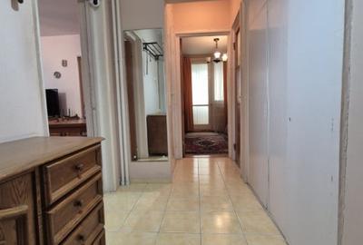 Apartament cu 3 camere semidecomandat, mobilat în Titan - 8