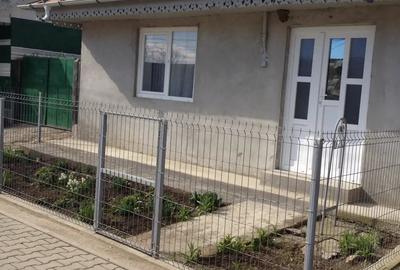 Vand casa in sat Hoceni - 1