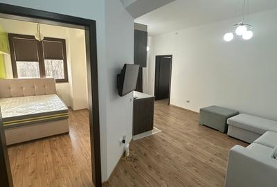 Apartament cu 3 camere semidecomandat în Central - 3
