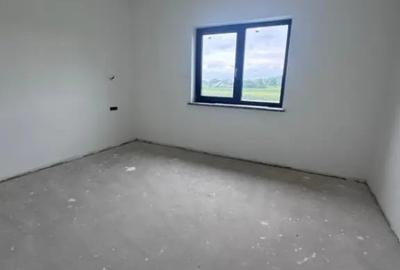 Casă cu 5 camere cu Teren 800 Mp în Horodnic - 5