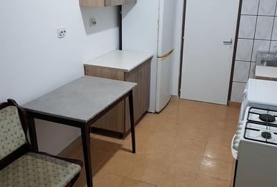 Apartament cu 2 camere decomandat în Broscărie - 11