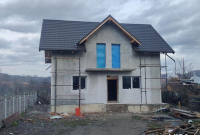 Casă cu 4 camere cu Teren 500 Mp în Brebu - 9