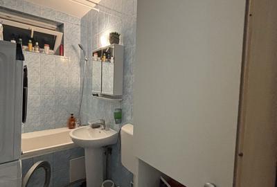 Apartament cu 2 camere decomandat în Central - 2