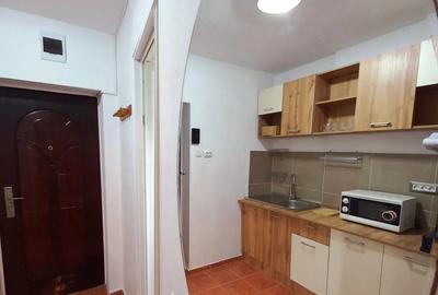 Inchiriez garsoniera - 4