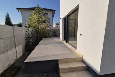 Vila de vanzare in Tunari - 9