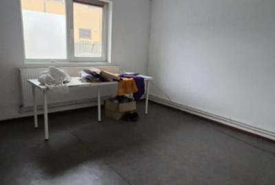 Casă cu 2 camere în 1 Mai - 8