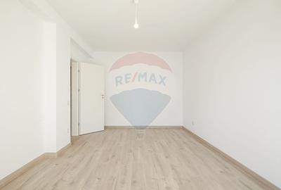 Apartament cu 2 camere decomandat în Tractorul - 7