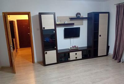 Apartament cu 2 camere semidecomandat în Debarcader - 1