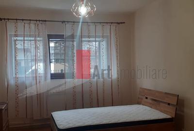 Casă cu Canalizare în 1 Mai - 3