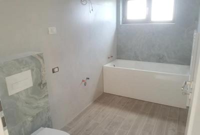 Casă cu 5 camere în Central - 2