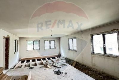 Casă individuală cu 7 camere cu Canalizare în Mădei - 11