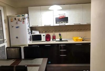 Apartament cu 3 camere decomandat în Micro 38 - 6