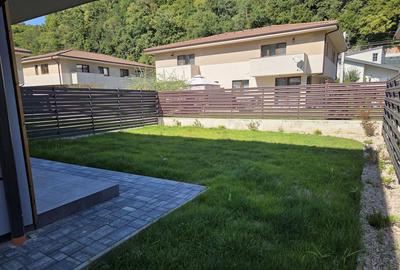 Casă cu 4 camere cu Teren 250 Mp în Florești - 2