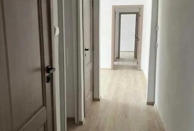 Apartament cu 4 camere decomandat în Dacia - 1