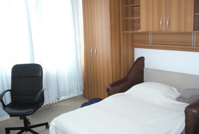 Apartament cu 2 camere decomandat în 7 Noiembrie - 3