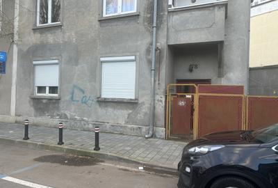 Casă cu 3 camere cu Teren 50 Mp în Calea Călărașilor - 1