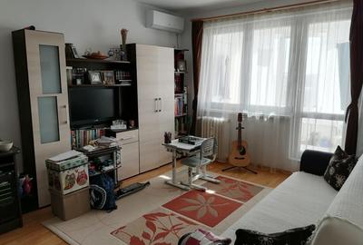 Apartament cu 2 camere decomandat în Titan - 8