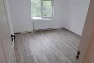 Spațiu comercial, de 55 mp, în Central - 5